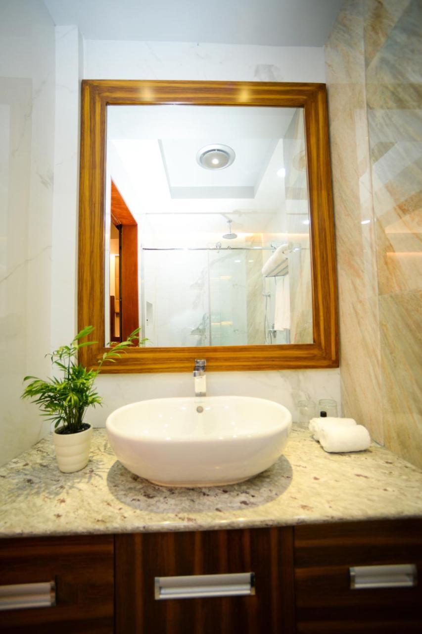 Osmium Hotel Hulhumale Exterior photo